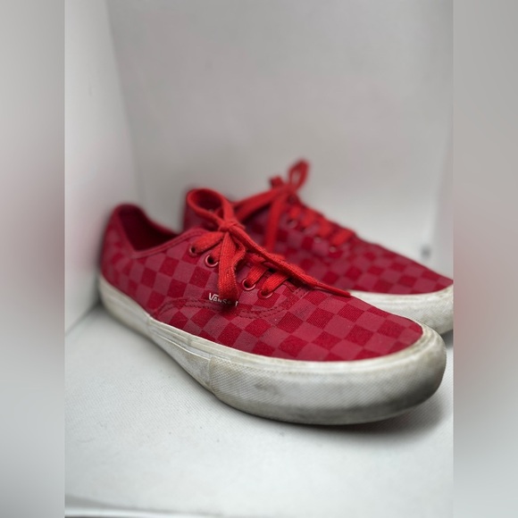 VANS Reflective OFF THE WALL authentic pro red checkerboard 9 - Picture 1 of 16